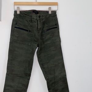 Sanctuary Denim size 27 camouflage pants